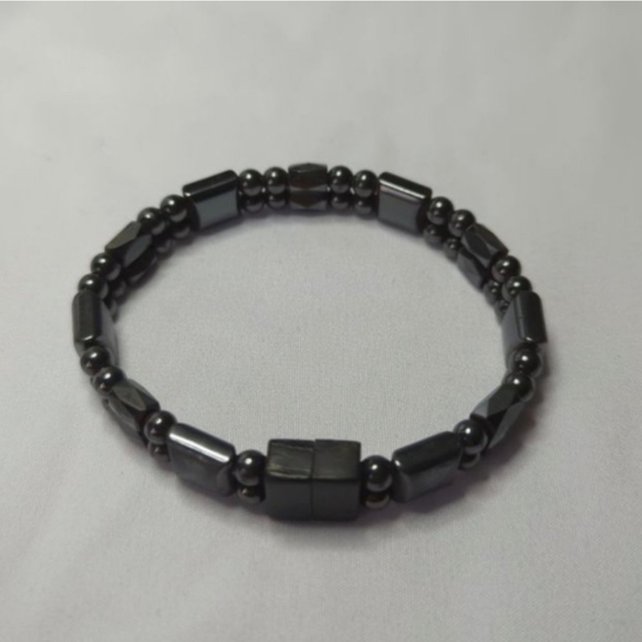 Magnetic Hematite Bracelet - Picture 2 of 6